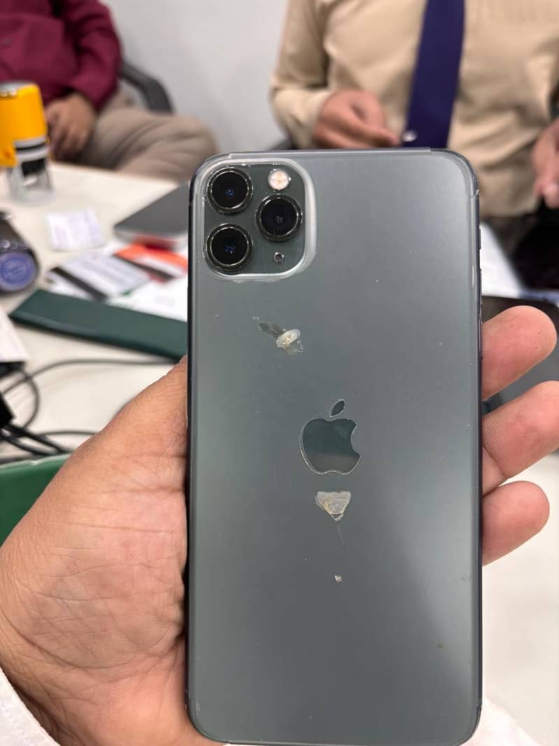 IPHONE 11 PRO MAX 2
