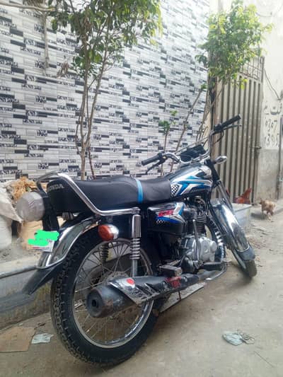 125 2025 model may ko lii thi