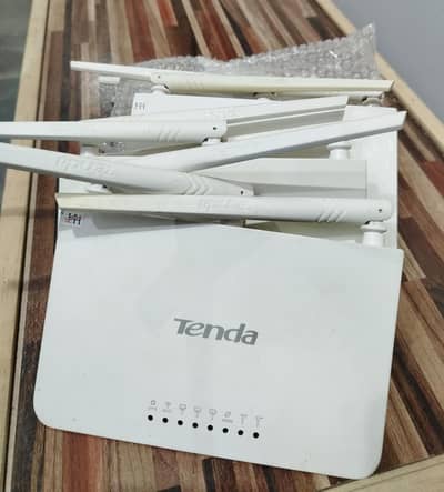 Tenda F3 WiFi Router Fresh Condition With Adapter