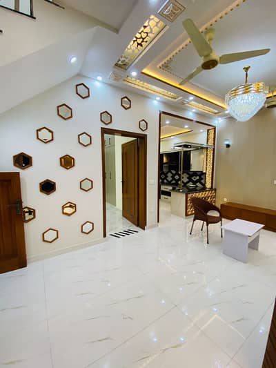 GET A CHANCE TO BUY 10 MARLA DOUBLE STORY HOUSE FOR SALE IN WAPDA TOWN PHASE 1 IN LAHORE