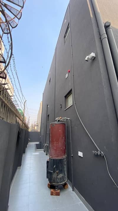 Kanal Stylish Bungalow Available For Sale