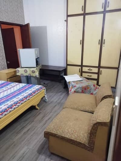 Ideal Location Phase 2 1 KANAL Full Furnished Separate Room