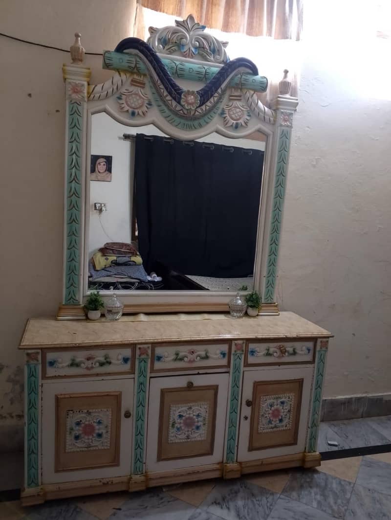 Dressing Table And Showcase 0
