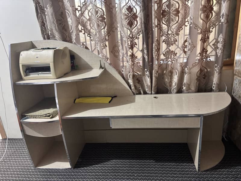 Computer table or study table 6