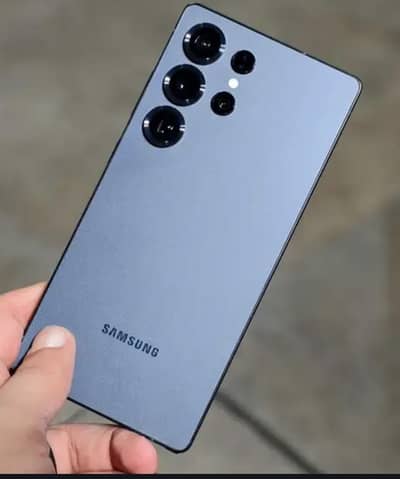 Samsung s 25 ultra 10/10 not single scratch warnty till 11 march 2026