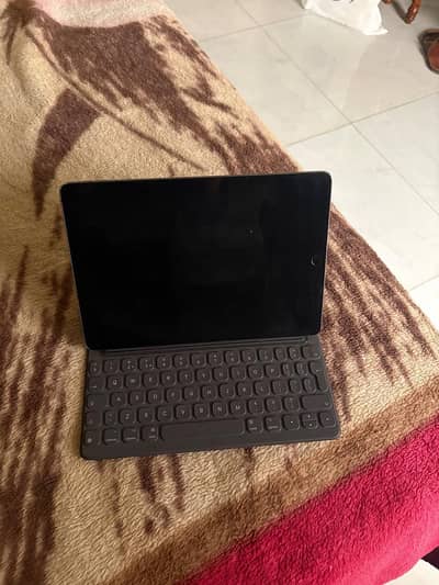 Apple iPad 7th generation with keyboard