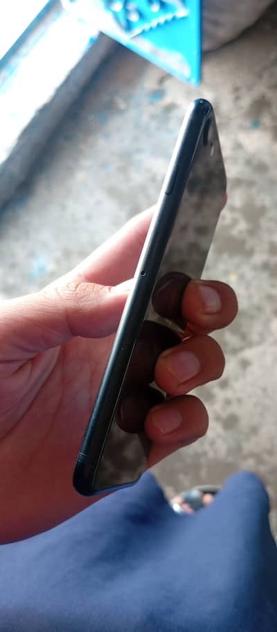 IPHONE SE 3 generation 64 jb