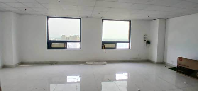 Exceptional Spaces Available Office 685 Square Feet For Rent In Main Boulevard Gulberg!