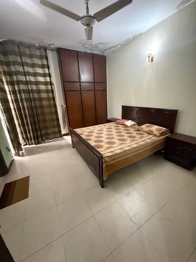 10 Marla Lower For Silent Office 1 Bed Tv Lounge DD Garage