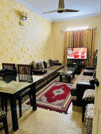 3 bed drawing, dining 1st floor park facing portion