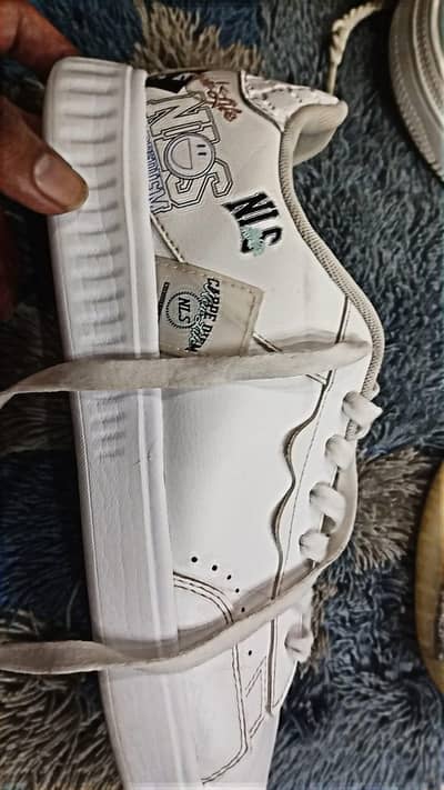 CUSTOM WHITE SNEAKERS || SIZE 40-41