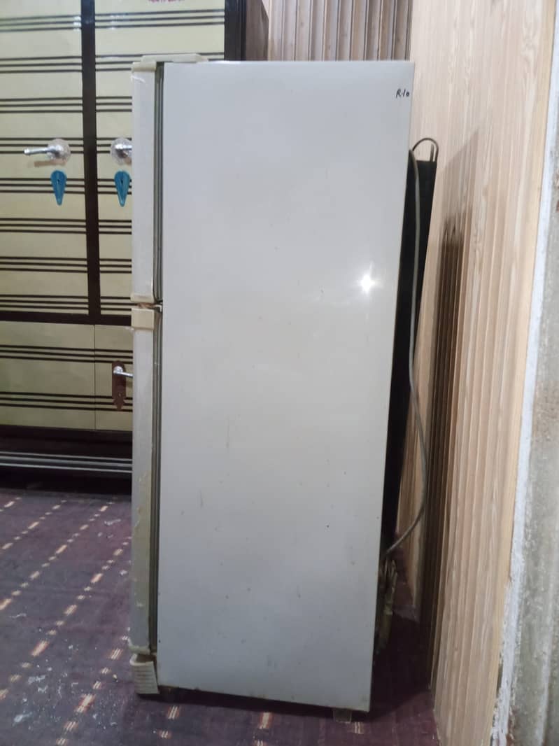  فروخت کے لیے اسمال سائز ریفریجریٹر  3