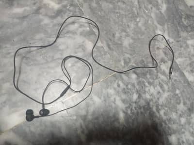 ronin earphone brand-new price is 800