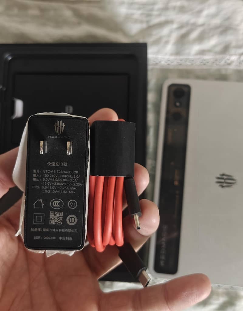 REDMAGIC TAB ASTRA 4