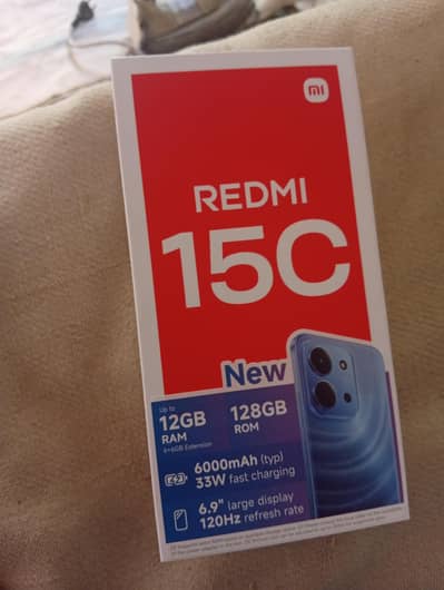 redmi 15 c light green color 6128 total 14 din use hai