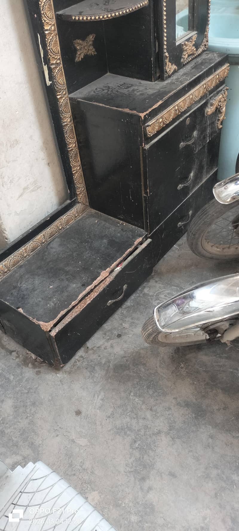 چپ بورڈ ڈریسنگ ٹیبل 2