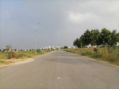 Residential Plot For Sale In Lahore