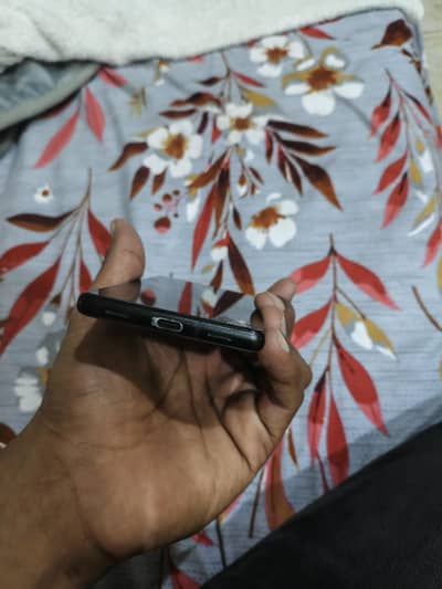 google Pixel 6a 6/128 scratch less phone