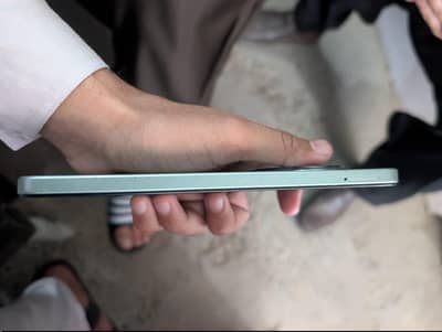 poco. c75 condition 10y9 all okay phone 8gp256gp