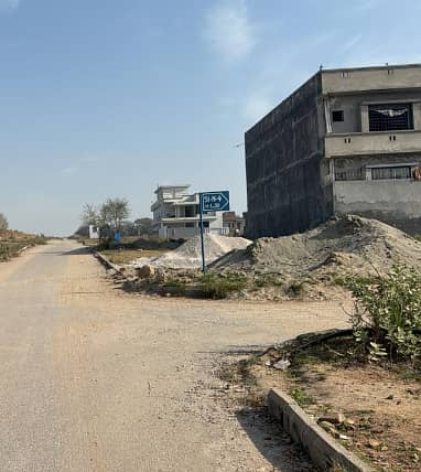 Jinnah Garden Phase 1 30x60 Plot for Sale