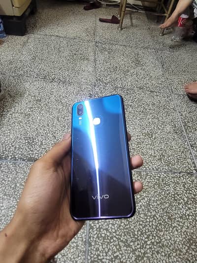 Vivo y11