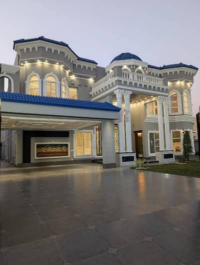 2 Kanal Ultra Modern Design Beautiful House For Sale In NFC Society Phase 1
