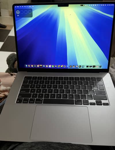 macbook air m2 15"