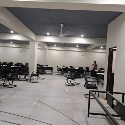 F10 MARKAZ BRAND NEW OFFICE IN EXECTIVE BUILIDING 1200 SQUARE FEET BEST FOR NATIONAL & MULTINATIONAL COMPANIES & BANKS