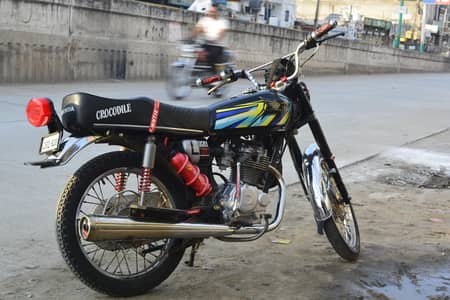 Honda 125 Sirf 1.10 Lackh