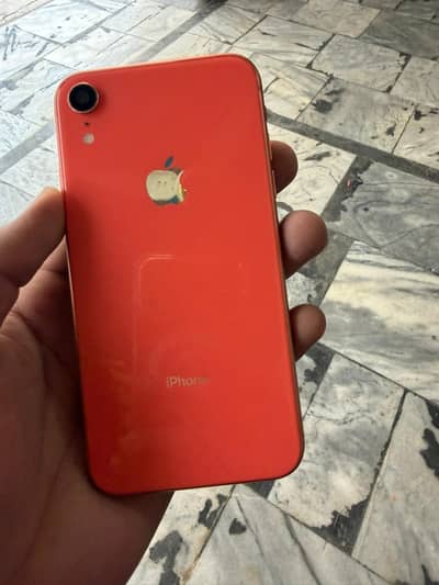 iPhone Xr urgent sale
