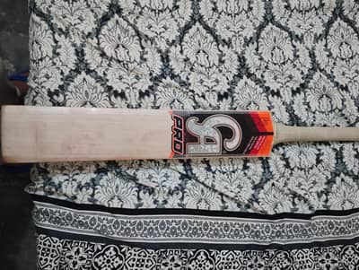 CA 3k pro used like new 2.7wieght great ping and punch 03134289996