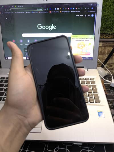 Google Pixel 5, Condition 10/9, Line and dot in panel, 100% working.