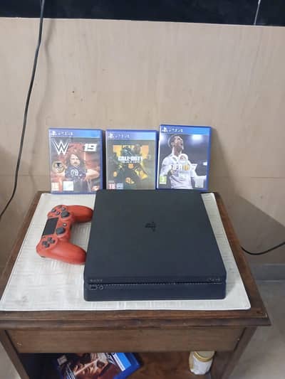 Ps4 slim(500GB) with 3 CD free