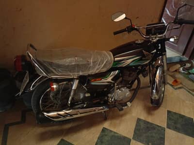 Honda CG 125 23/24  Dadu Num