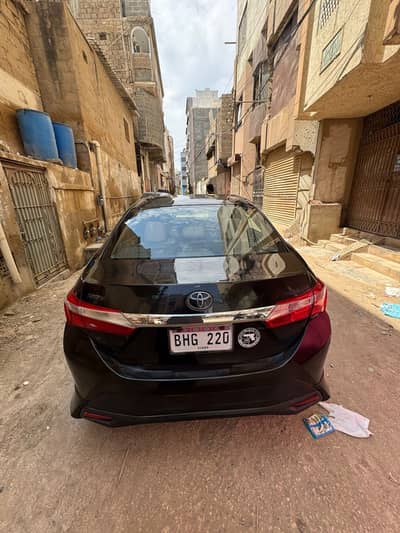 Toyota crolla gli 2016