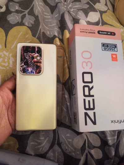 infnix zero 30 with box