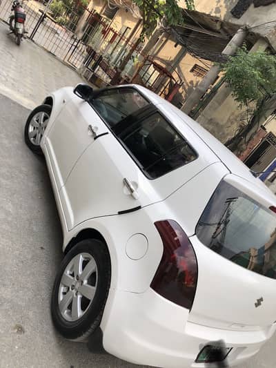 Suzuki Swift DLX