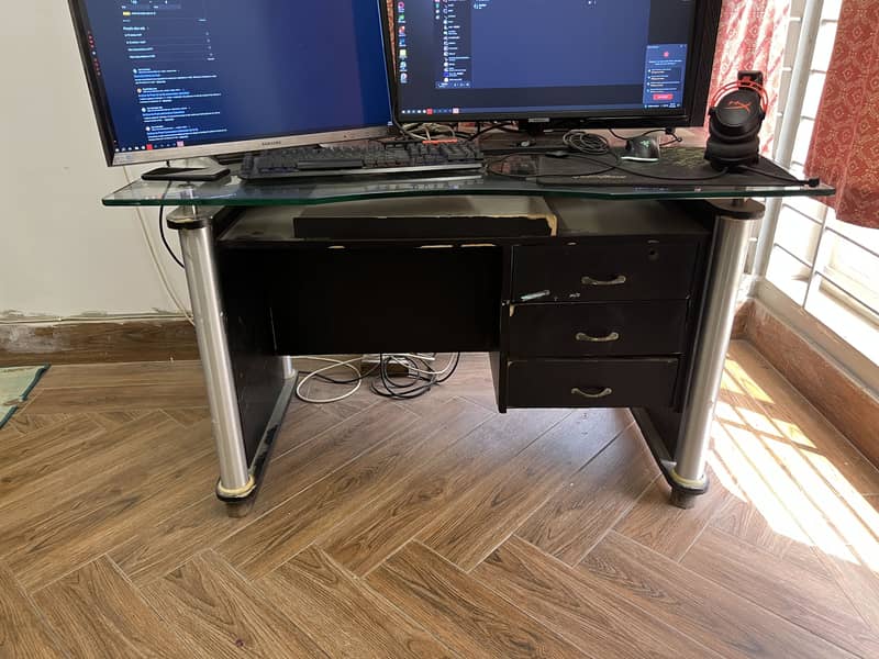 Computer and office table 3