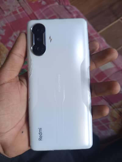 Redmi K40 gaming 12+3/256gb