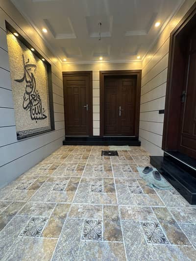 5 Marla Beautiful House for Rent in Rose Block, Park View City Lahore