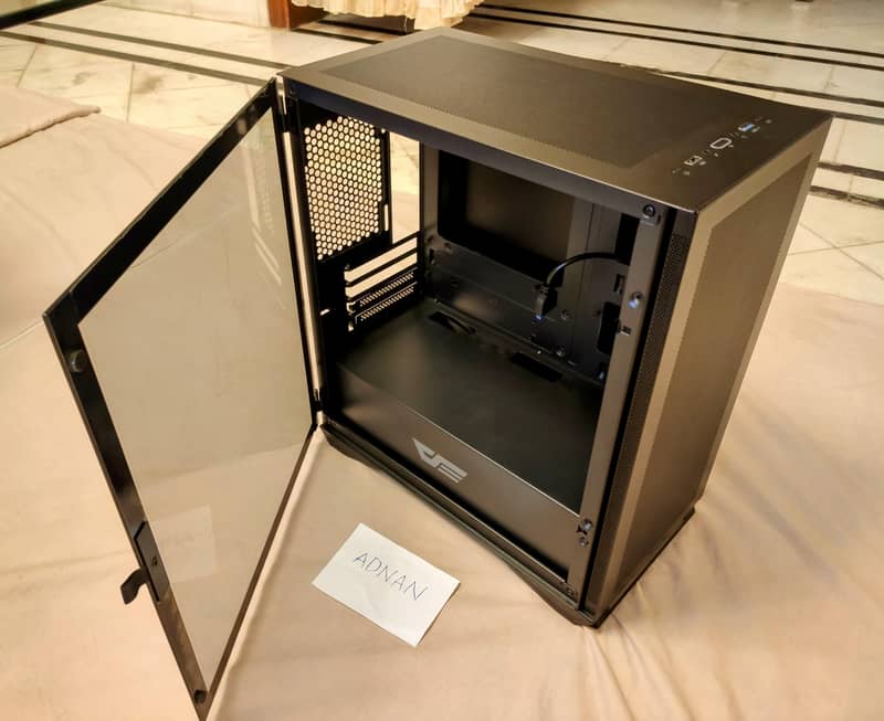 DarkFlash DLM200 microATX Casing 1
