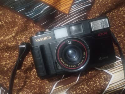 yashica company ka Camera available