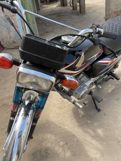 CG 125  Condition 10/10 Punjab No Copy Latter Complete