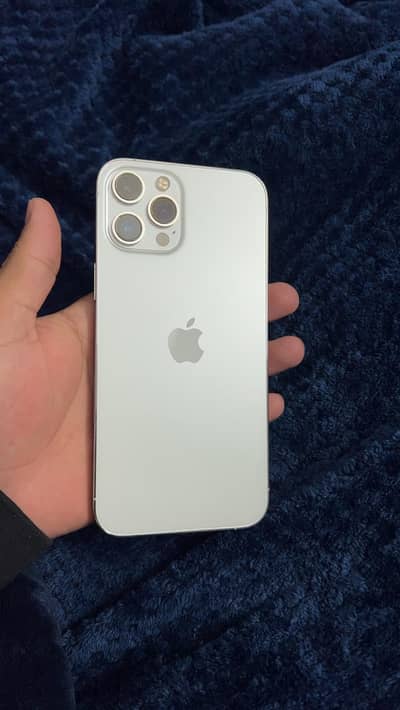 new condition mobile all good