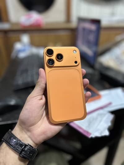 iPhone xr Convert to 17 Pro.