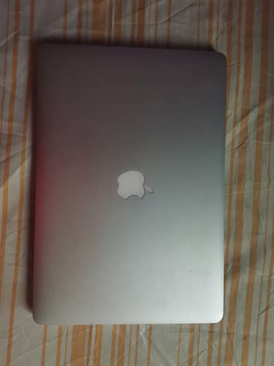 macbook pro 2013 10/9.5 condition