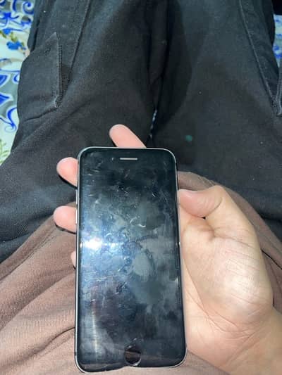 i phone 8 factry unlock battery health 89% water pack sirf scrathes ha