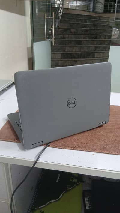 Dell Latitude 3120  touch , 360 rotation ,8 gb ram, 128 ssd
