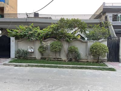 1 Kanal Luxury House for Sale in PIA Housing Scheme Hot Location
