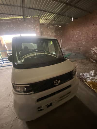 Daihatsu tanto 23/26